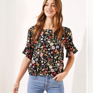 Lose S Flutter Sleeve Bubble Hem Floral Top